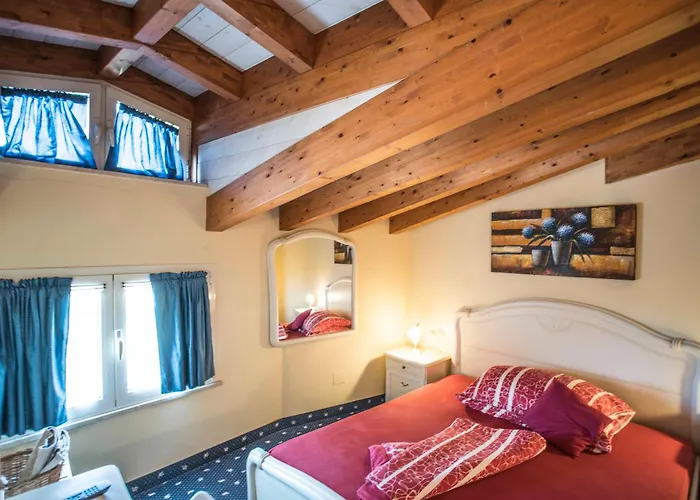 Borgo Dei Poeti Romantik Hotel