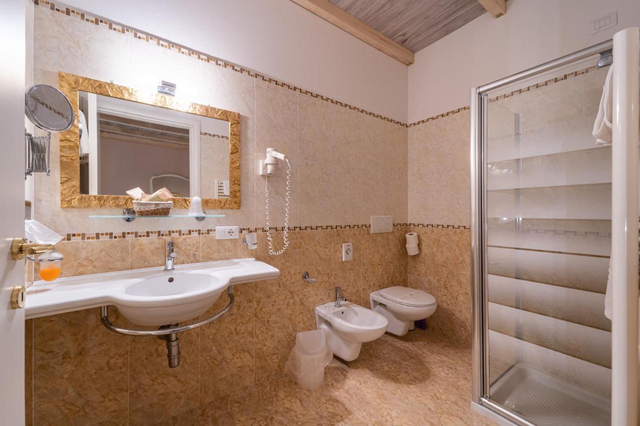 Borgo Dei Poeti Romantik Hotel