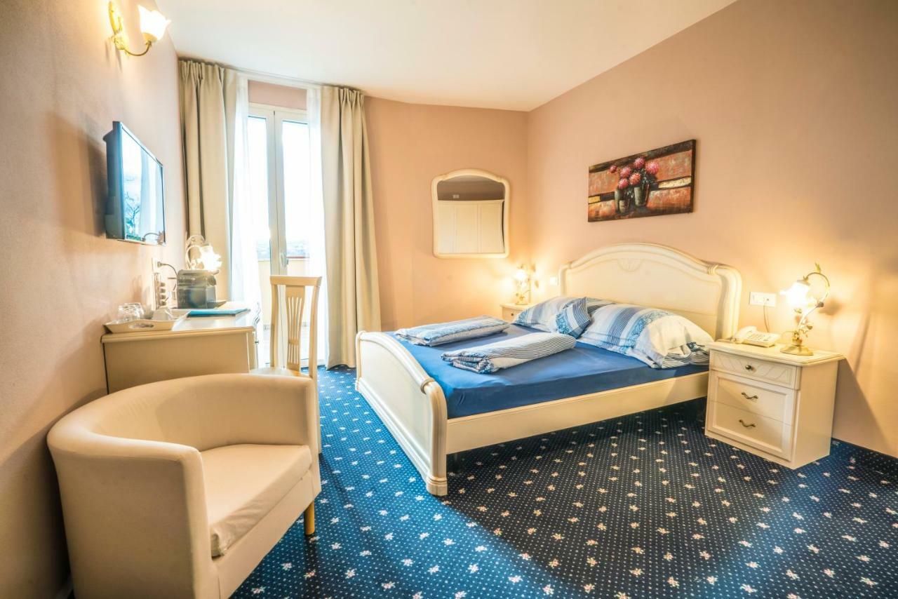 Borgo Dei Poeti Romantik Manerba del Garda
