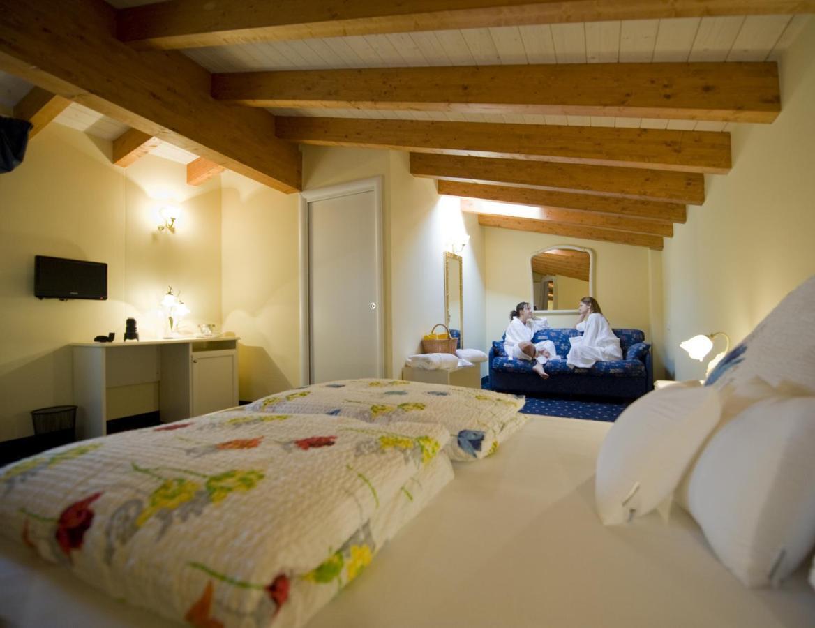 Borgo Dei Poeti Romantik Manerba del Garda