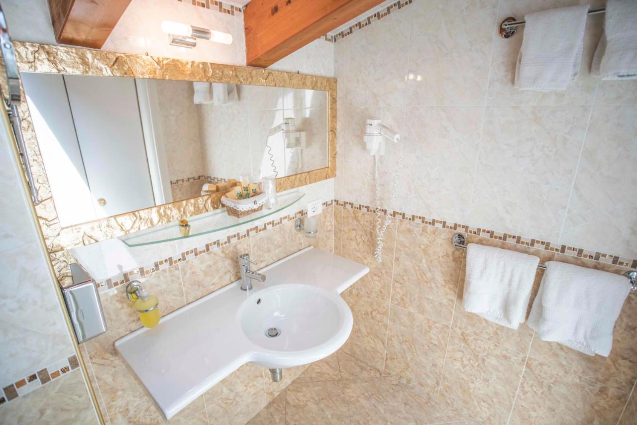 Borgo Dei Poeti Romantik 4*